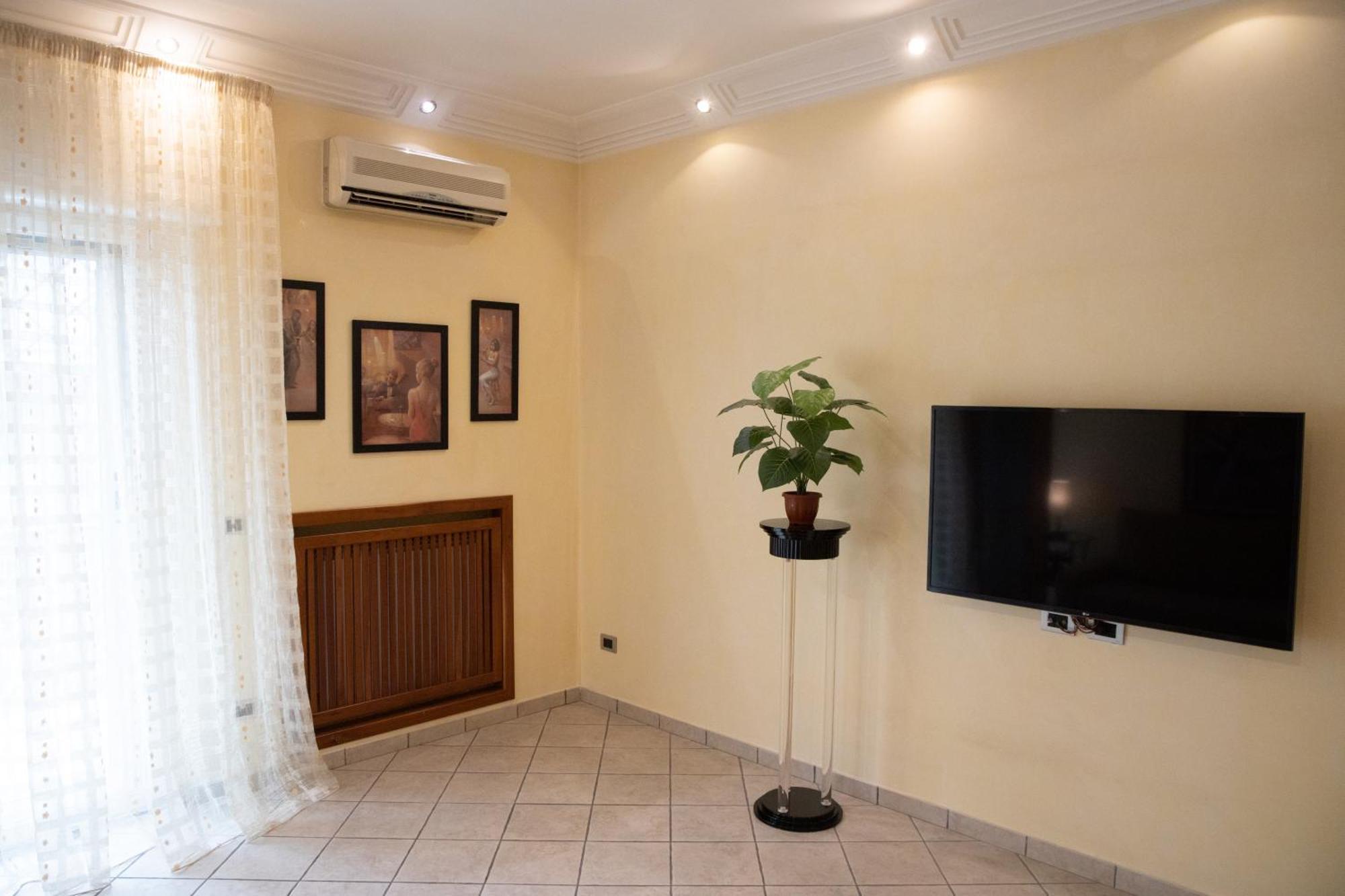 נאפולי Holiday House Sabina מראה חיצוני תמונה