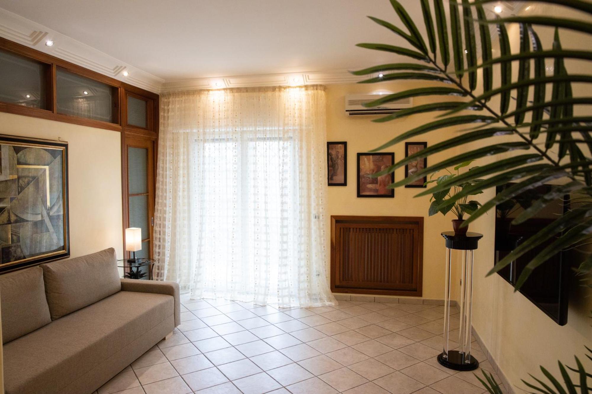 נאפולי Holiday House Sabina מראה חיצוני תמונה